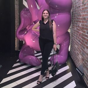 Meet your Posher, Medina